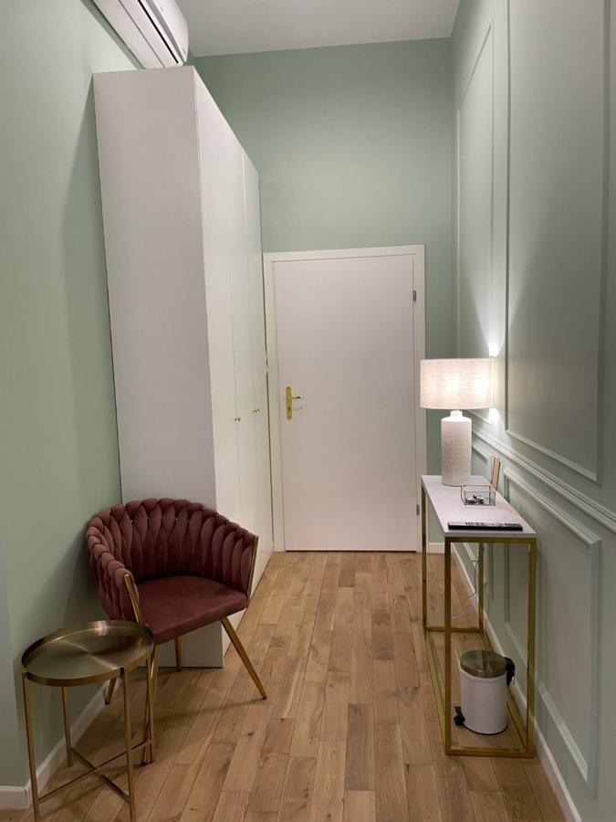 Bracka Main Square Apartamento *