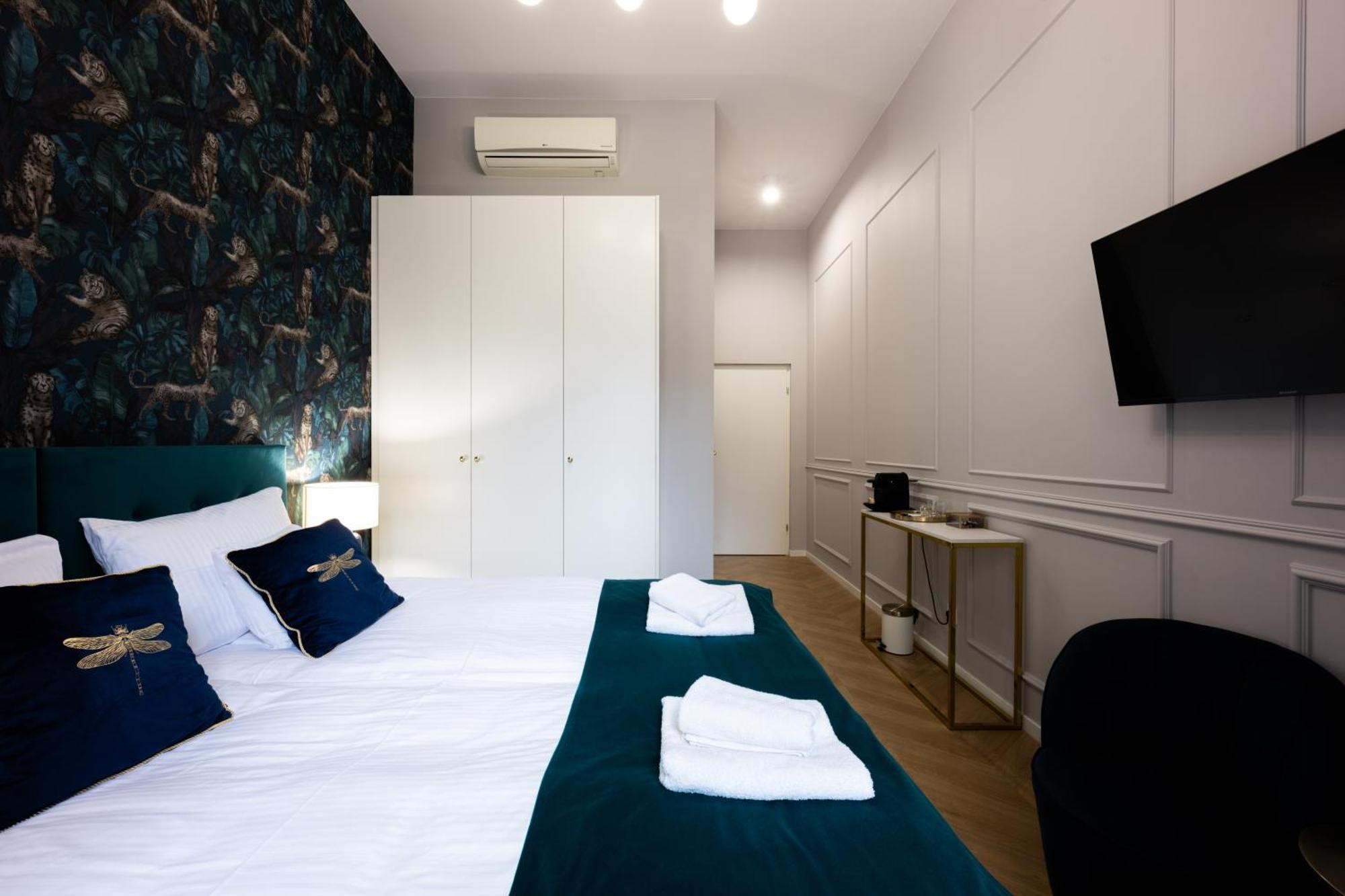Bracka Main Square Apartment *